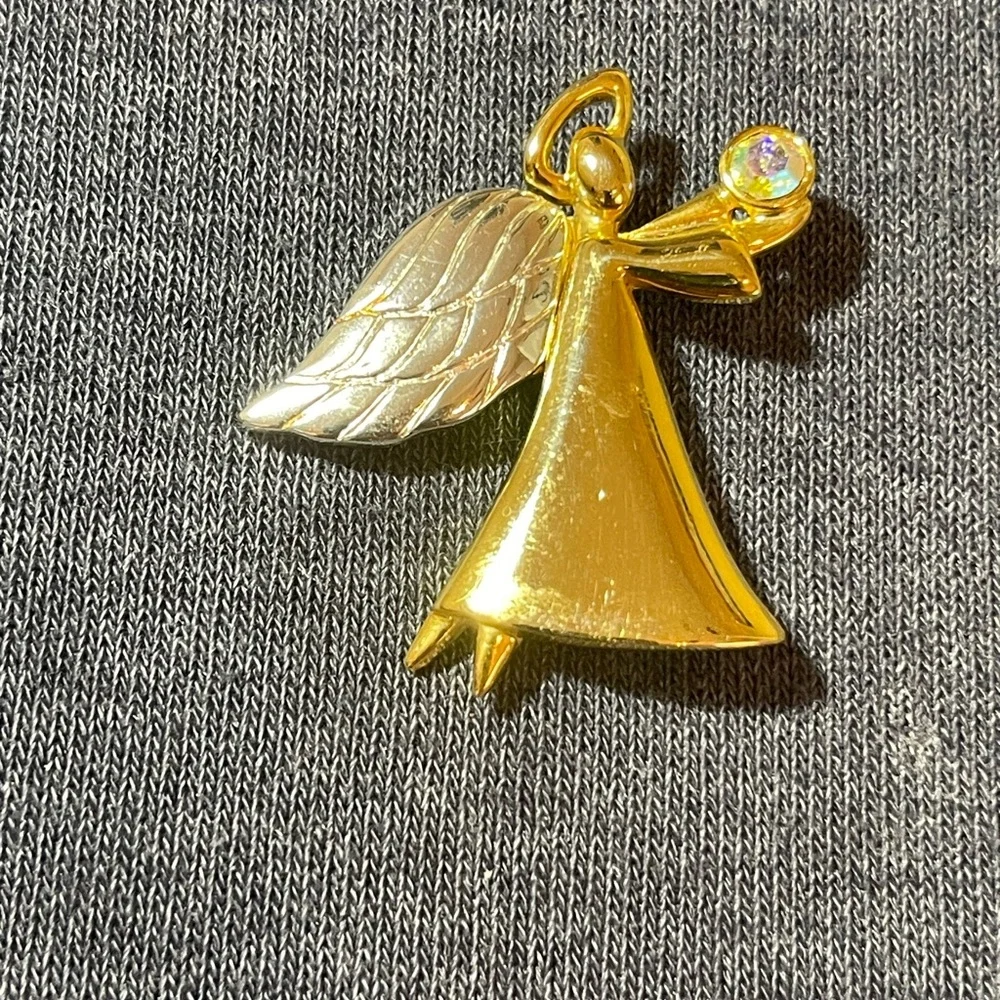 💕Bundle 3 of $20 Vintage Christmas Angel Pin Brooch Costume Fashion Jewelry